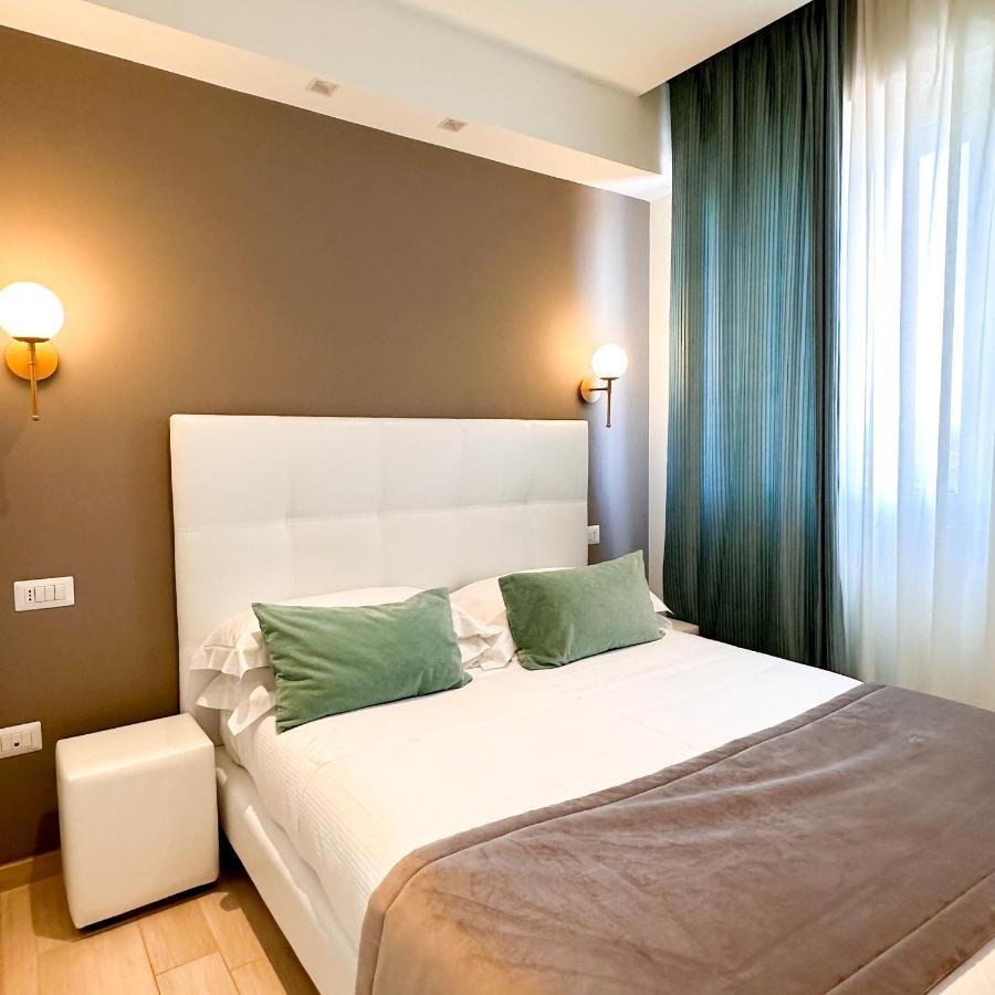 Residence Lungomare - Charming Apartments Ричоне Екстериор снимка