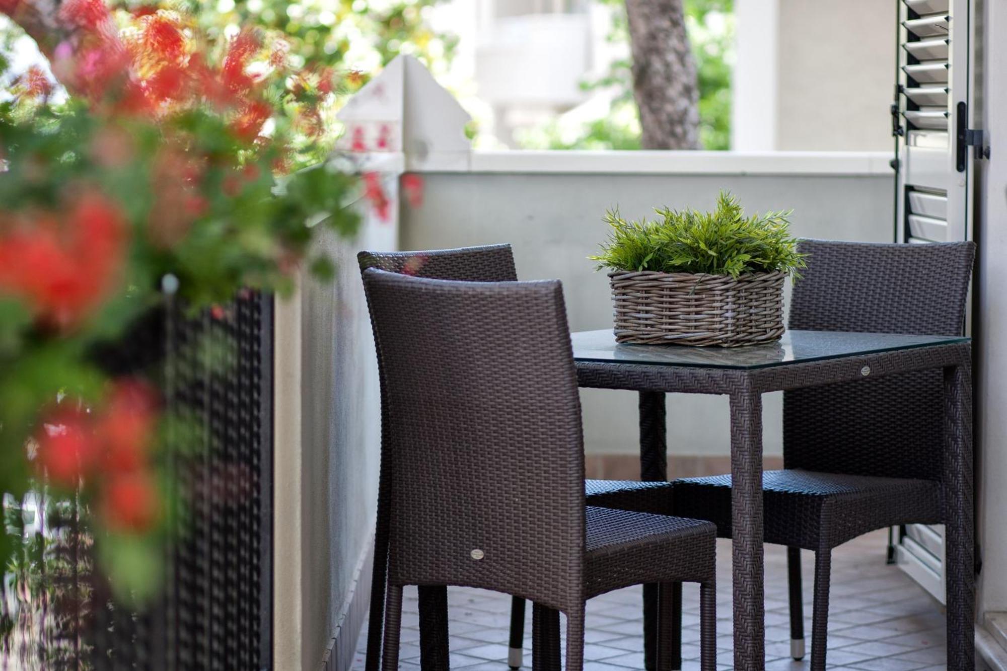 Residence Lungomare - Charming Apartments Ричоне Стая снимка