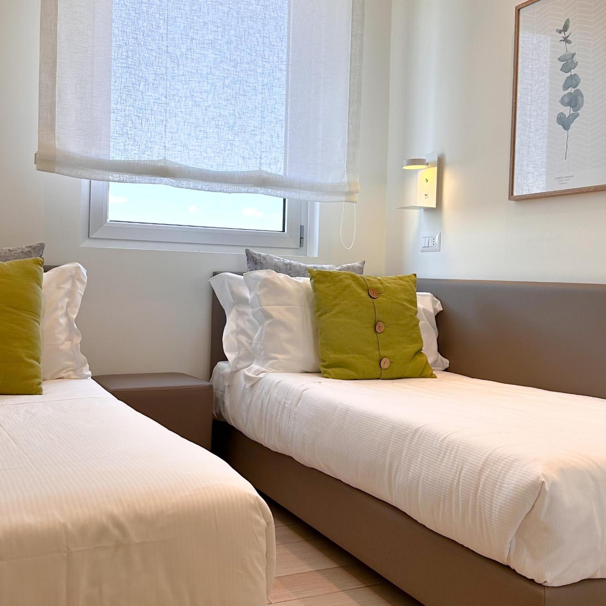 Residence Lungomare - Charming Apartments Ричоне Стая снимка