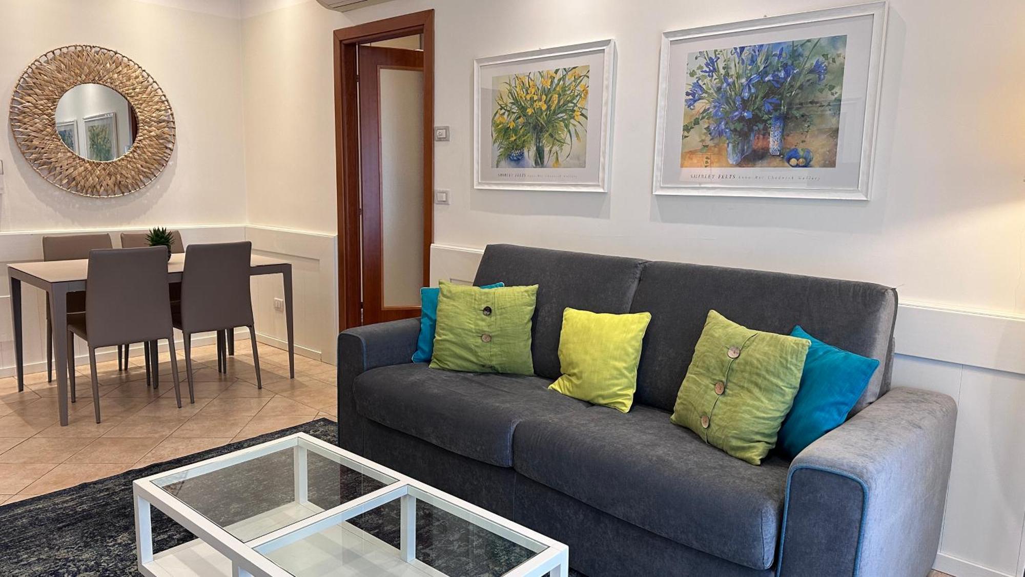 Residence Lungomare - Charming Apartments Ричоне Екстериор снимка
