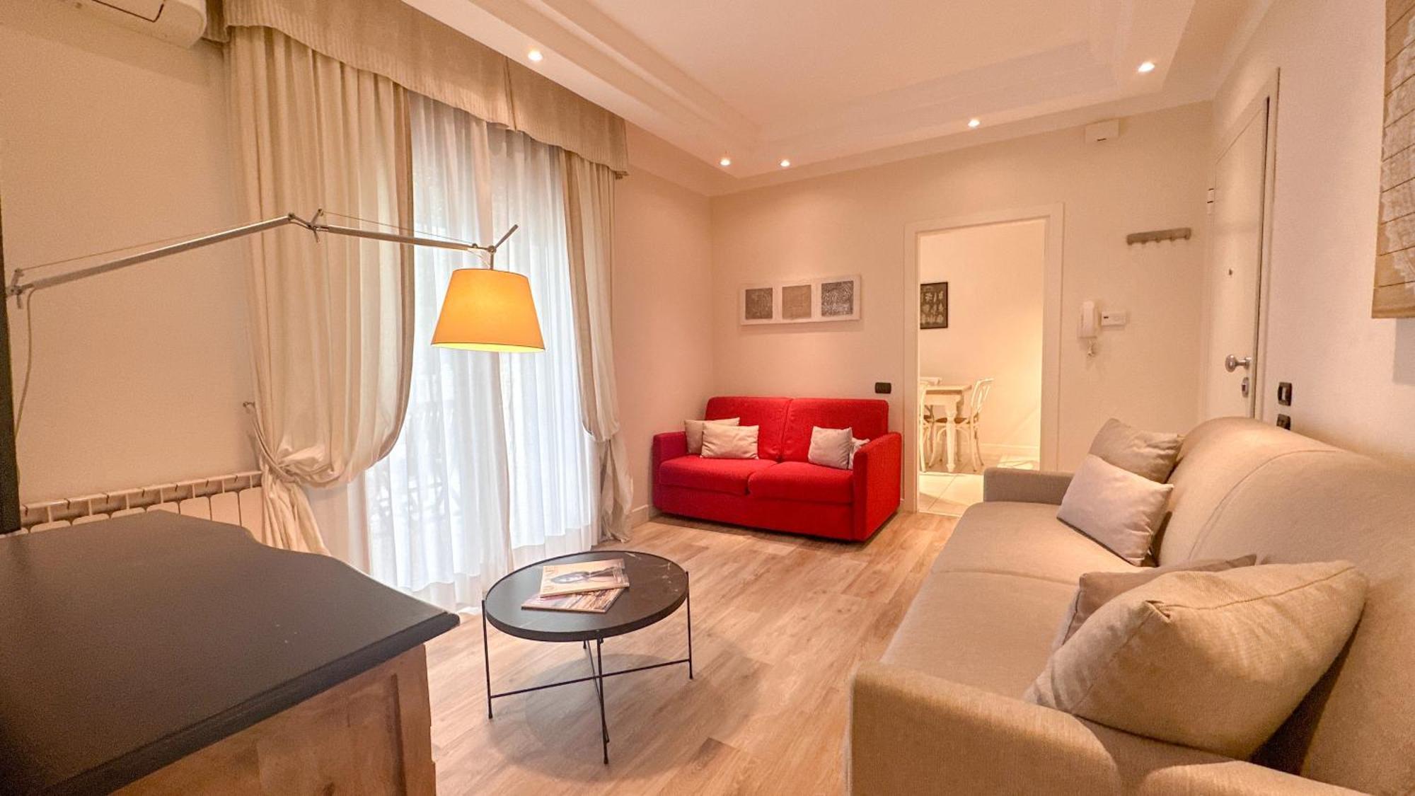 Residence Lungomare - Charming Apartments Ричоне Екстериор снимка