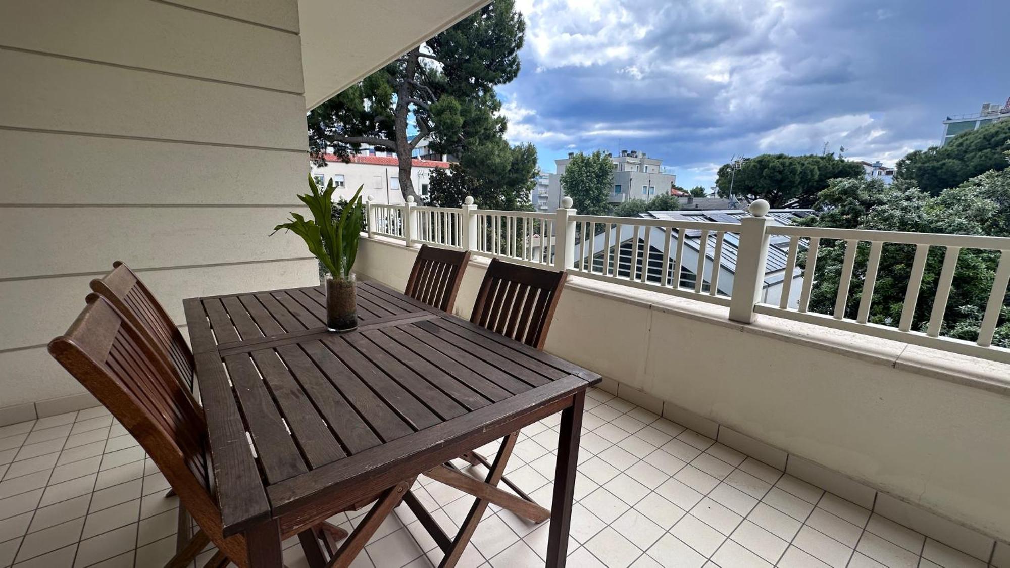 Residence Lungomare - Charming Apartments Ричоне Екстериор снимка