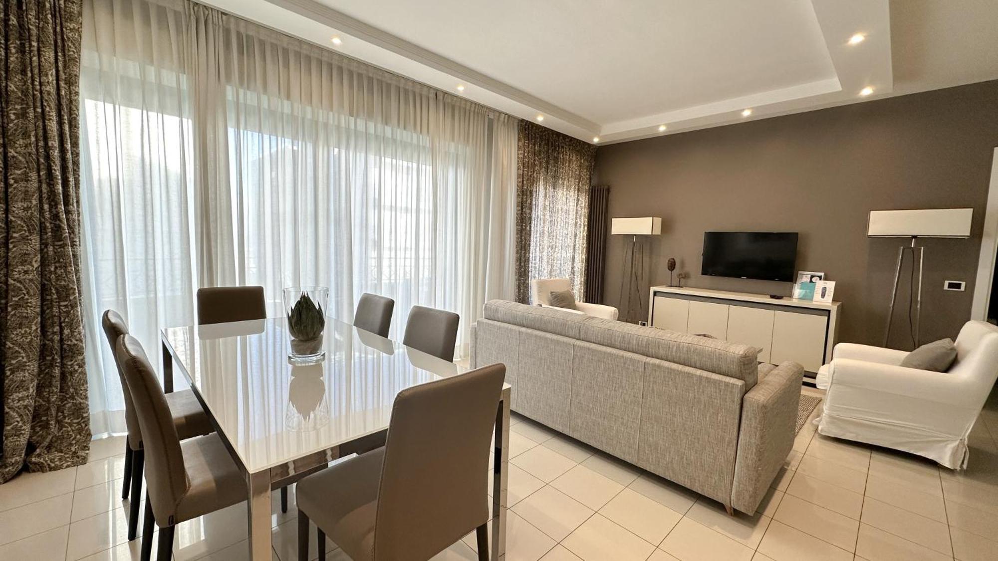 Residence Lungomare - Charming Apartments Ричоне Екстериор снимка
