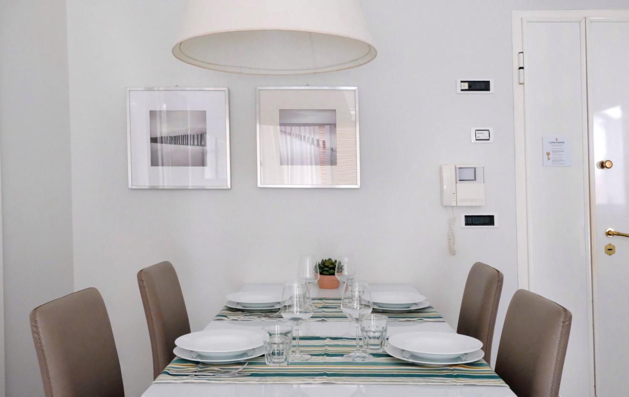Residence Lungomare - Charming Apartments Ричоне Екстериор снимка